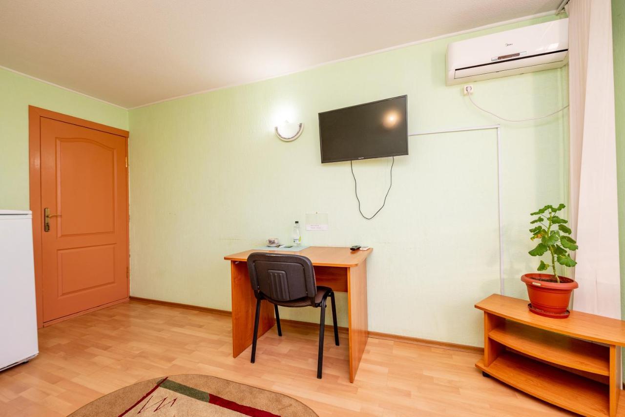 Elektromash Hotel Tyraspol Zewnętrze zdjęcie